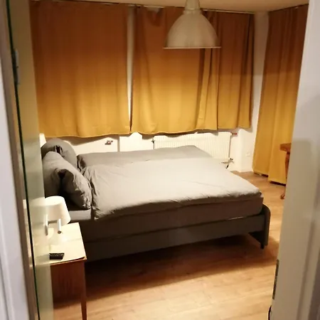 Room's Chez Beni Hostel Grächen