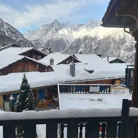 Room's Chez Beni Hostel Grächen